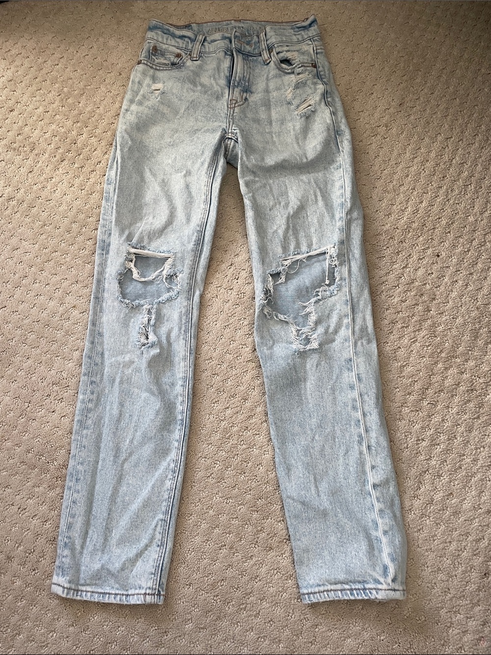 American Eagle Outfitters Light Blue Distressed Straight Leg Jeans